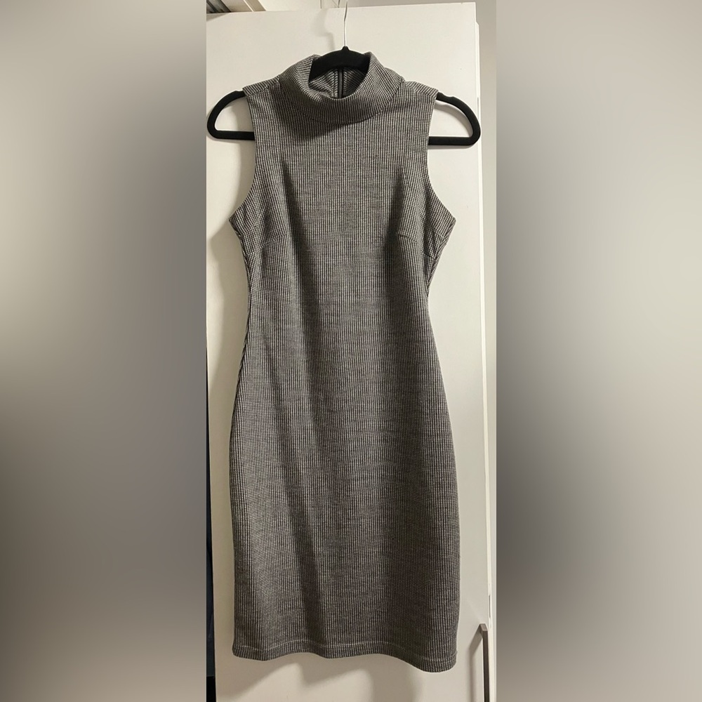Sleeveless Gray Dress